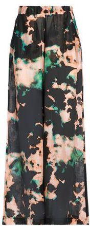 Roberto Collina BOTTOMWEAR - Trousers sur YOOX.COM