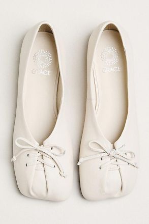 Grace Butter Square-Toe Flats