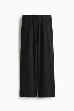H&M Pull-on Trousers in Black/pinstriped at Nordstrom, Size Xx-Large