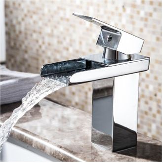 Trade Shop Trade Shop Traesio - Rubinetto Bagno Design Moderno a Cascata Miscelatore Monocomando Ottone Cromato