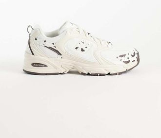 New Balance 530 sneakers in bianco sporco e stampa mucca-Multicolore