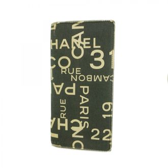 Chanel Black White Canvas Long Wallet (Bi-Fold) (Pre-Owned)