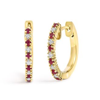House of Brilliance 10K Yellow Gold Alternating Diamond and Red Ruby Huggy Hoop Earrings (I-J Color, I1-I2 Clarity)
