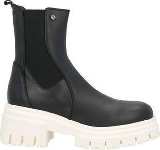 Manila Grace Ankle boots