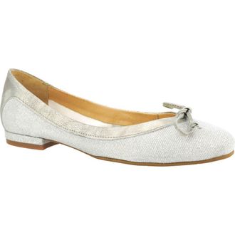 Unity in Diversity Belfast Flat in Silver Shine at Nordstrom, Size 7.5Us