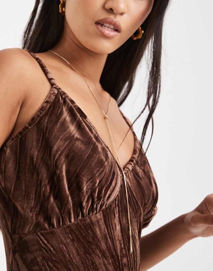 Vero Moda Felicia Vestito lungo a balze allacciato al collo con