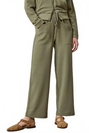 Lilla P Patch Pocket Straight Leg Pant In Matcha