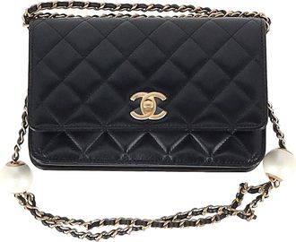 Chanel Pre-owned Womens Quilted CC Pearl Crush Mini Wallet on Chain in Black Lambskin Leather - One Size
