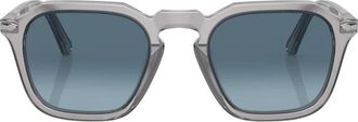 Persol Stijlvolle zonnebril in blauwe tint - unisex - Zonnebrillen - Grijs - 50 MM - Accessoires