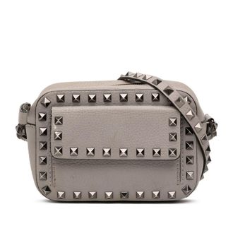 Valentino Pre-owned Valentino Pebbled Calfskin Rockstud Flap Pocket Camera Bag Ladies 9FDHTHZ3QYLE4FW8