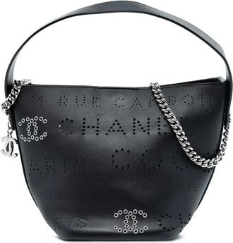 Chanel Borsa a secchiello piccola in pelle di vitello traforata con logo 2019 - Nero