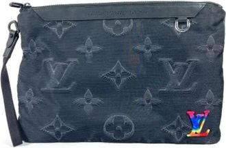 Louis Vuitton Pre-owned Clutches, female, Blue, Size: ONE SIZE Pre-owned Nylon louis-vuitton-bags