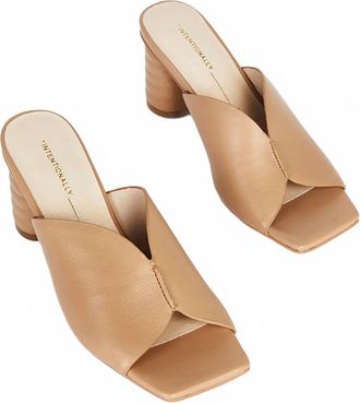 Intentionally blank Womens Kamika Sandal In Beige