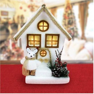 Trade Shop Trade Shop - Casetta Con Soggetto Natalizio E Luci 3 Assortimenti 28cm Decorazioni Natalizie