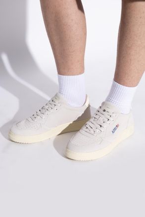 Autry Medalist Low Sports Shoes, Mens, Cream