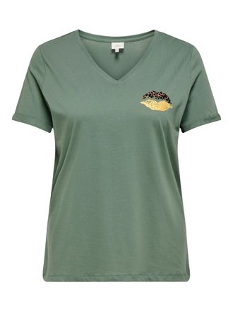 Only Carmakoma Kurzarmshirt ONLY CARMAKOMA CARBEA LIFE SS V-NECK TEE, Damen, Gr. L, laurel wreath print:lip, Jersey, Obermaterial: 100% Baumwolle, bedruckt, regular 