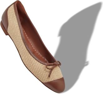 Manolo Blahnik Womens Capbal Ballerina Flats In Cream And Brown