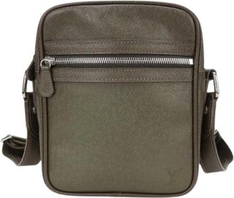Louis Vuitton Pre-owned Cross Body Bags, male, Brown, Size: ONE SIZE Pre-owned Taiga M32468 Shoulder Bag