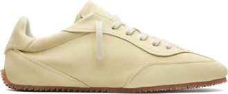 Axel Arigato Daze Runner - Heren - Sneakers - Geel - 42 EU - Su&egrave;de - Schoenen