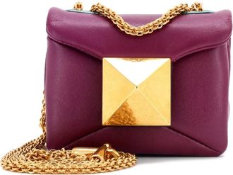 Valentino Garavani One Stud Chain Flap Bag Leather Micro crossbody bag - Paars