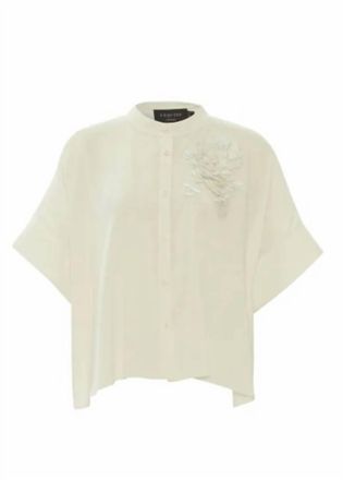 Exquise Caroline In White