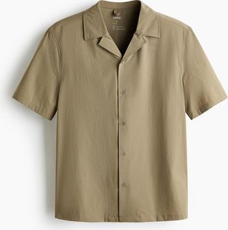 H&M Hemd mit Vierwegestretch in Regular Fit - Green