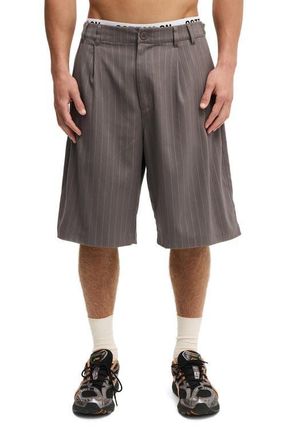 Cotton On Mens Super Baggy Pleated Short in Charcoal Pinstripe at Nordstrom, Size 32