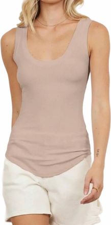 La Made You Rib Scoop Tank In Sand