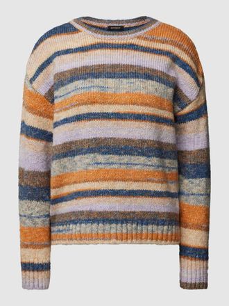 More & More More & More Strickpullover mit Streifenmuster und überschnittenen Schultern in Offwhite, Größe 36