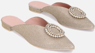 Pretty Ballerinas Stunning Mule Flats In Platino
