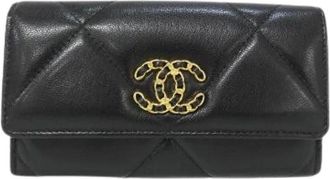 Chanel Pre-owned Wallets, female, Black, Size: ONE SIZE Pre-owned Chanel19 Lambskin Wallet