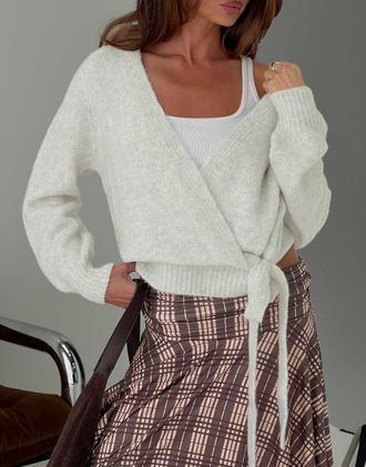Princess Polly Daelan cardigan morbido in maglia con dettaglio avvolgente e laccetti, grigio chiaro