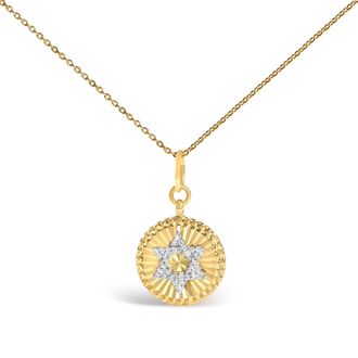 House of Brilliance 10K Yellow Gold 1/10 Cttw Diamond Star of David Fluted Medallion Pendant Necklace
