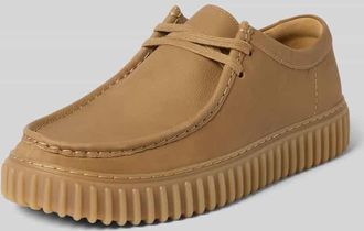 Clarks Bootsschuhe aus beschichtetem Leder Modell Torhill in Sand, Gr&ouml;&szlig;e 41