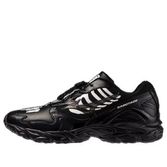 Mizuno x SBTG Wave Rider 10 Black D1GD252601