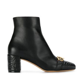 Ferragamo Ferragamo Zeri Quilted Gancini Ankle Boots In Black