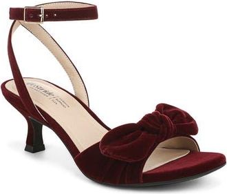 Life Stride Nola Sandal in Berry Red at Nordstrom, Size 5.5