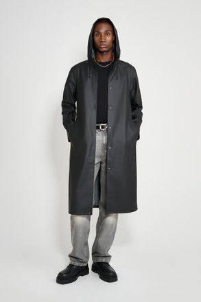 Stutterheim Stockholm Hooded Long Raincoat in Black at Nordstrom, Size X-Large