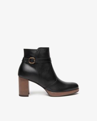 Nero Giardini WomenS Leather Ankle Boots In Black