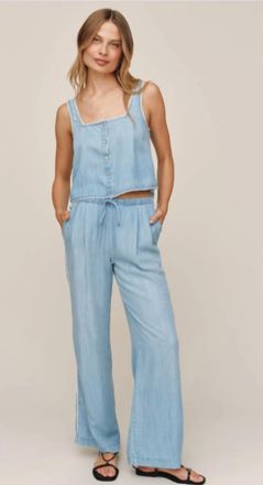 Bella Dahl Scallop Side Seam Pant In Ombre Mist Wash