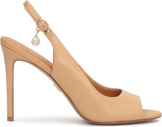 Kazar Leren sandalen met hak en bedekte zijkanten. Dit product valt klein uit. - Dames - Sandalen met hakken - Beige - 38 EU - Leer - Schoenen