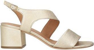 Tr&egrave;s Jolie Sandals