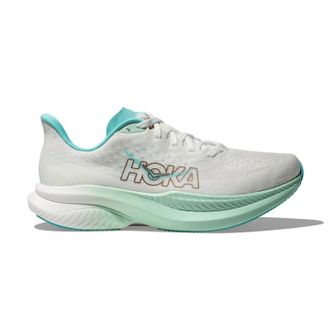 Hoka One One Womens Mach 6 Trainers Shoes In Frost/rose Gold