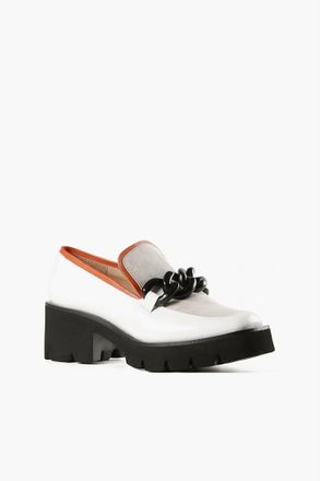 All Black Chunk Links Lady Lugg Loafer In Grey White