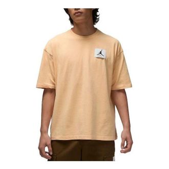 Air Jordan Flight Essentials Oversize T-shirt Asia Sizing Gold DZ0605-251