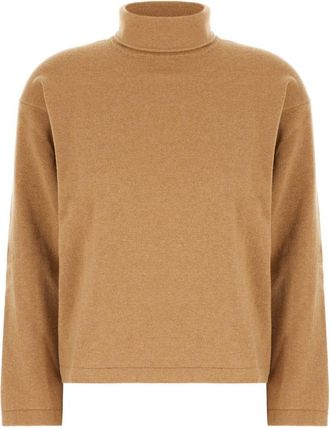 Andr&egrave; Maurice Knitwear