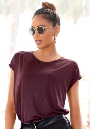 Lascana Kurzarmshirt LASCANA, Damen, Gr. 32/34, lila (aubergine, burgunder), Jersey, Obermaterial: 100% Viskose, unifarben, figurumspielend h&uuml;ftlang, Rundhals