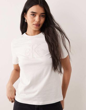 Calvin Klein Jeans T-shirt squadrata &eacute;cru con logo in spugna-Bianco