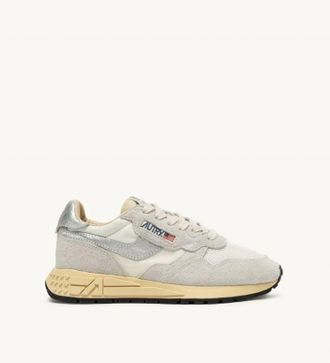 Autry Womens Reelwind Low Sneaker In White/silver