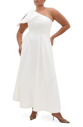 City Chic Captivated One Shoulder Maxi Dress in Ivory at Nordstrom, Size Xxxs